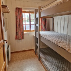 Schlafzimmer für Jugendgruppen im norwegischen Ferienheim Blestolen.