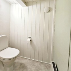 Gepflegte Sanitäranlagen im Haus Blestolen in Norwegen für Jugendreisegruppen.