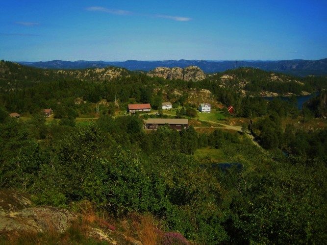 Das norwegische Ferienhaus Fjelltun in der Natur für Jugendreisen.