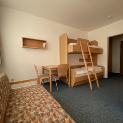 Schlafzimmer im Jugendgruppenhaus Friedrich-Blecher-Haus in Deutschland