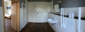 barrierefreies Bad im Gruppenhaus Ostseehof für Menschen mit Handicap