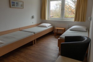 Schlafraum im Gruppenhaus Ferienhof Kieler Bucht für Menschen mit Behinderung
