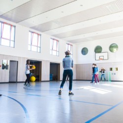 Hauseigene Sporthalle am Freizeitheim Gästehaus Passau für Kinder und Jugendreisen in Deutchland.