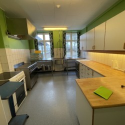 Küche im Haus Hulemosegard in Dänemark.