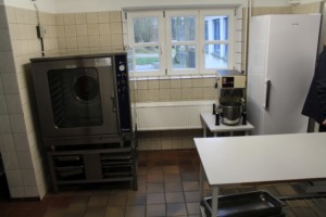 Küche für Selbstverpflegung im dänischen Freizeitheim Tydal.