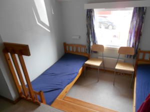 Zweibettzimmer im norwegischen Freizeitheim am See Solsetra