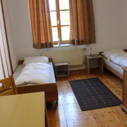 Doppelzimmer im Gruppenhaus Dornach in Bayern für Kinderfreizeiten