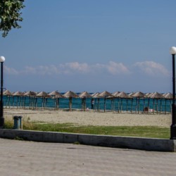 Strand beim griechischen barrierefreien Gruppenhaus am Meer