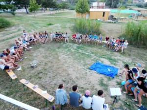 GRC1Treffpunkte im griechischen Feriencamp für Jugendfreizeiten direkt am Meer