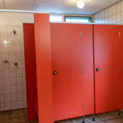 Badezimmer im Gruppenhaus Eelink in den Niederlanden