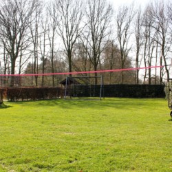 Der Volleyballplatz im niederländischen Freizeitheim Schop.