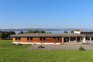 norwegisches Freizeitheim Gulsrud Leirsted direkt am See für Jugendfreizeiten