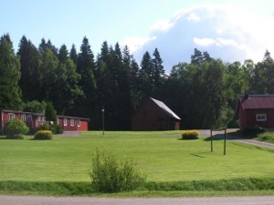 Der Fußballplatz des Gruppenhauses Berghems in Schweden.