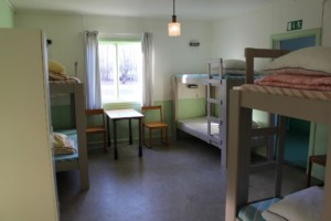 Etagenbetten im schwedischen Freizeitheim Däldenäs direkt am See für Kinderfreizeiten