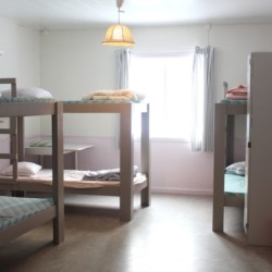 Schlafraum im schwedischen Gruppenhaus Däldenäs direkt am See für Jugendfreizeiten