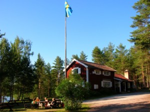 Das Haus Ensro Lägergård in Schweden.