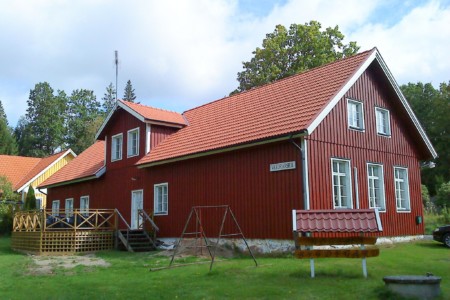 Das Gruppenheim für Kinder und Jugendreisen Högsma Bygdegård in Schweden.