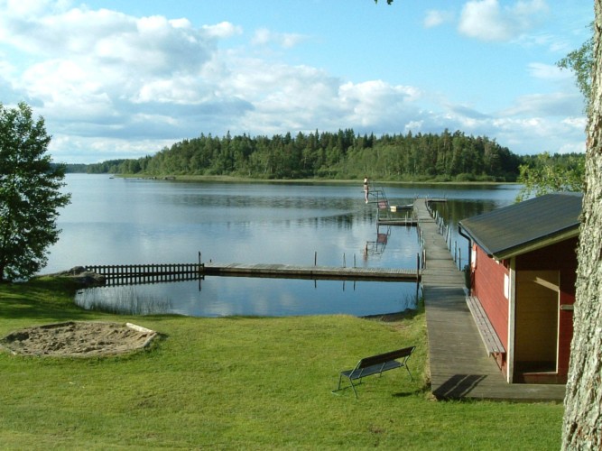 Der Badeplatz des Gruppenhauses Högsma Bygdegård in Schweden.