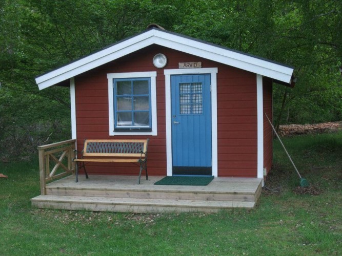 Eine Schlafhütte des Freizeitheims Idrottsgården i Flen in Schweden.