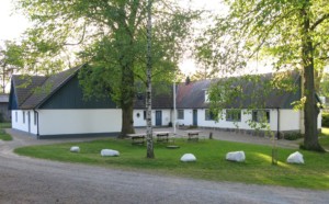 Das schwedische Freizeithaus Tygegården nahe am Meer für Kinder und Jugendreisen.