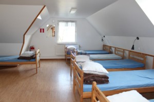 Ein Mehrbettzimmer im schwedischen Gruppenhaus Tygegården.