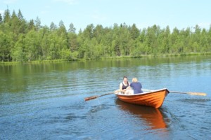 Hauseigenes Ruderboot am Freizeitheim Vanamola in Finnland.