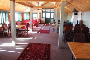 Speise- und Aufenthaltsraum im norwegischen Gruppenhaus Utsikten