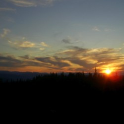 Sonnenuntergang vom norwegischen Gruppenhaus Utiskten