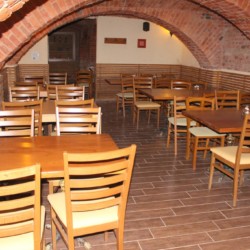 Der Speisesaal im slowenischen Gruppenhaus Ljtomer.