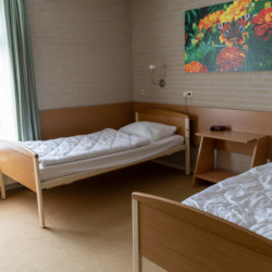NLPO Rollihotel Postelhoef in den Niederlanden Zweibettzimmer