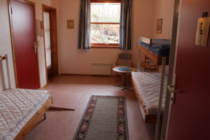 Barrierefreies Zimmer im Freizeitheim Ognatun für Jugendliche in Norwegen