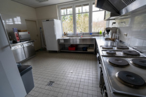 Küche im Winterberger Tor im Sauerland für behinderte Menschen und Rollstuhlfahrer