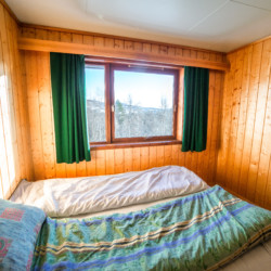 Ein Doppelzimmer im Gruppenhaus Hallingdal in Norwegen.