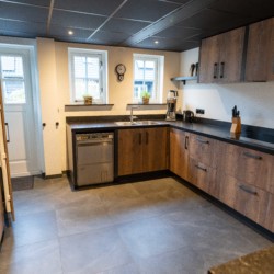 Küche im barrierefreien Ferienhaus Nieuwe Brug für behinderte Menschen in Holland